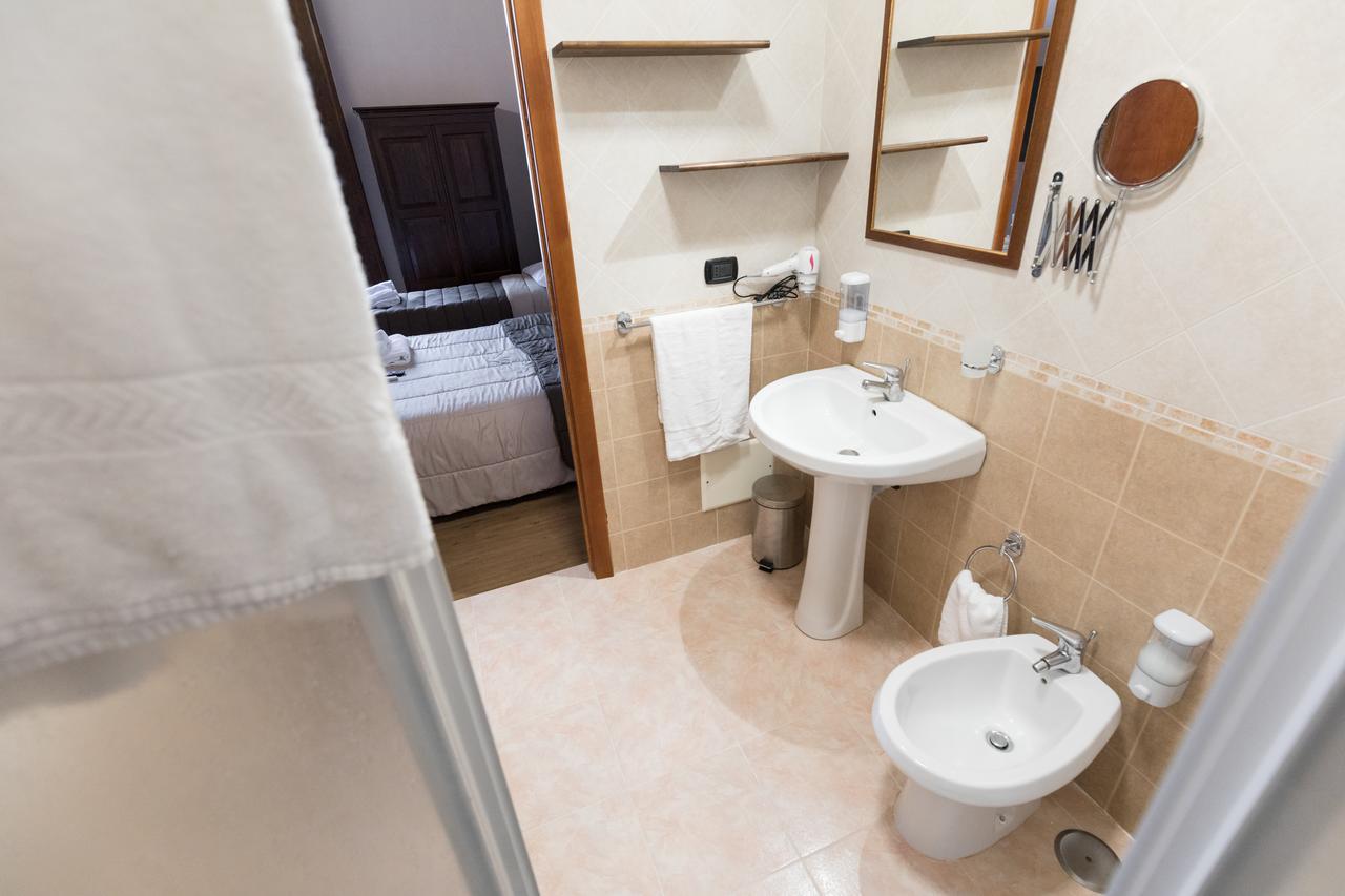 Opera Home Νάπολη Εξωτερικό φωτογραφία