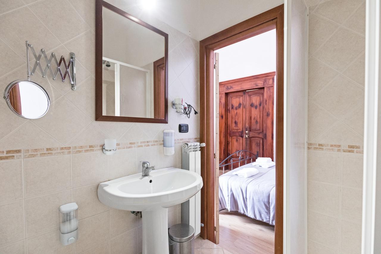 Opera Home Νάπολη Εξωτερικό φωτογραφία